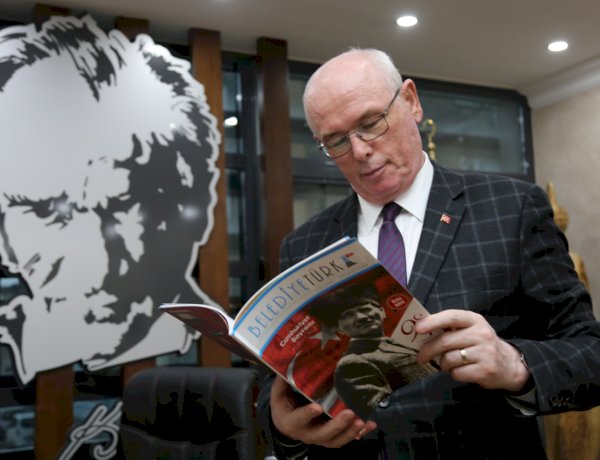 Kazım Kurt Belediye Türk Dergisine Anlattı!